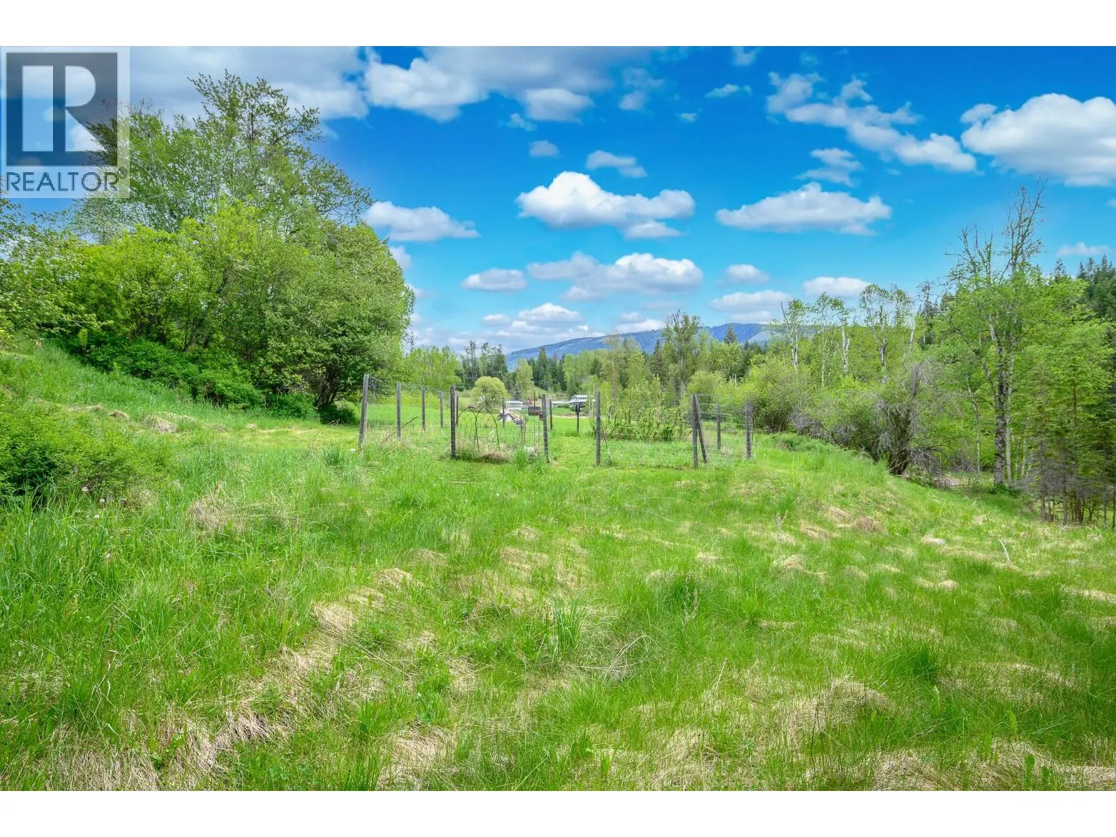 522 North Fork Road