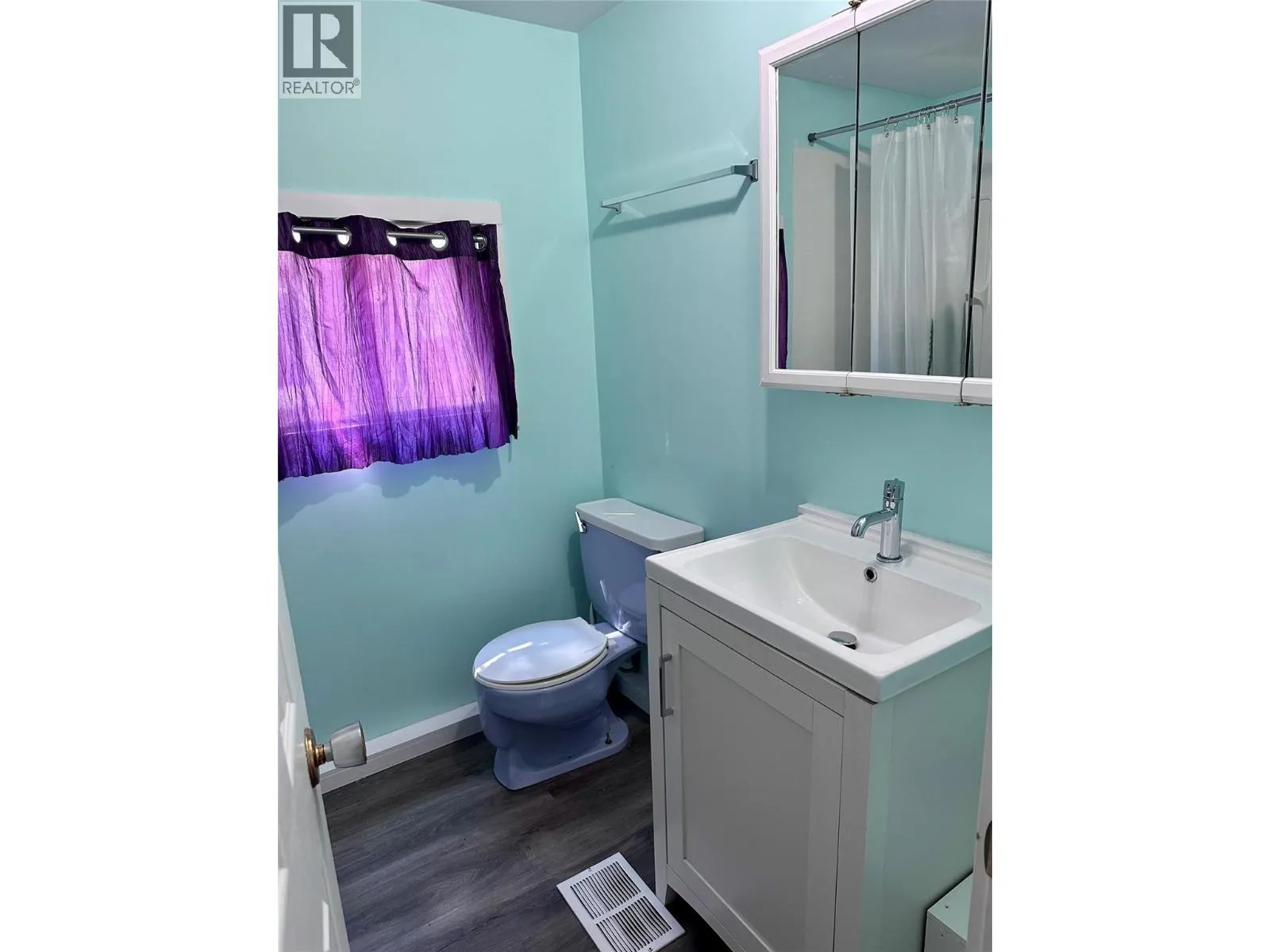 1101 Columbia Avenue Unit# 15