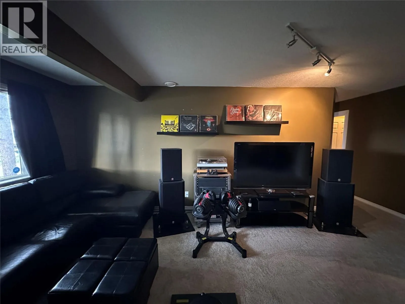 662 South Crest Drive