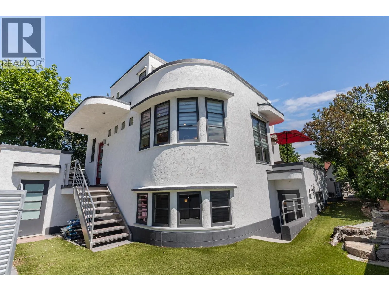 1858 Abbott Street