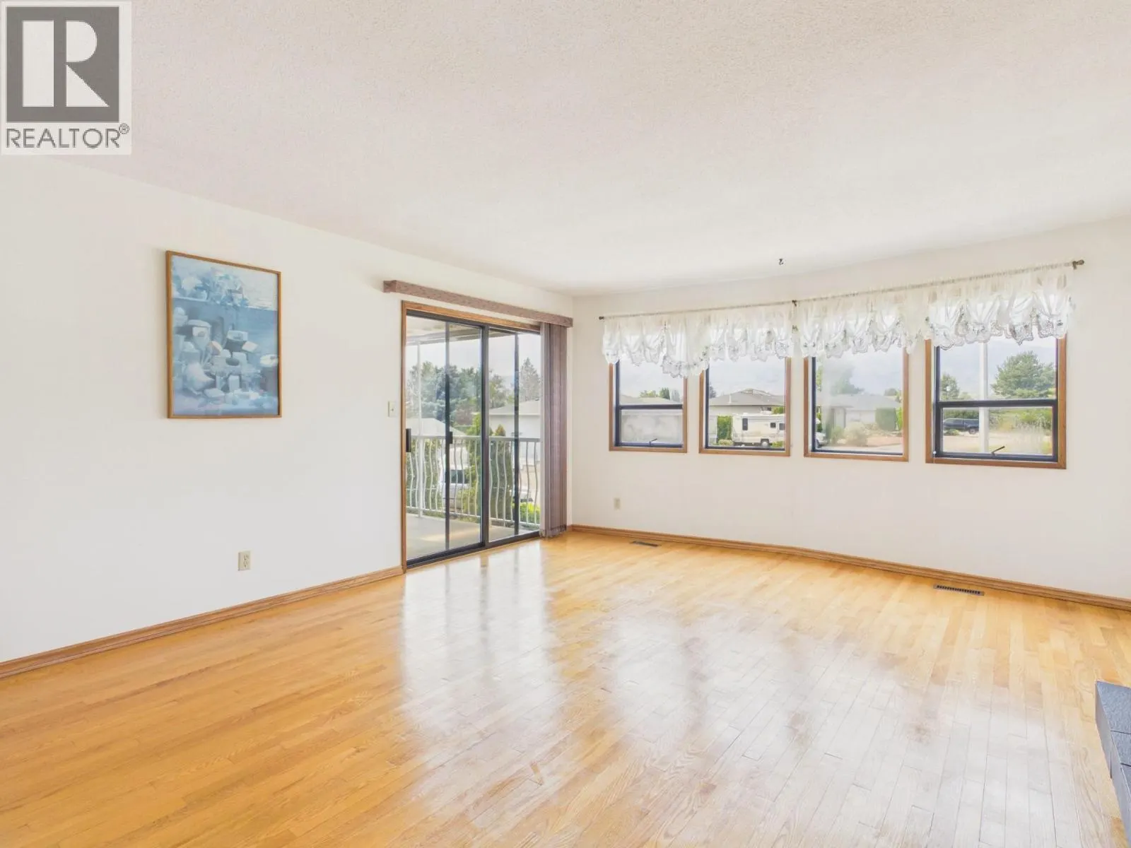 10 Spruce Court