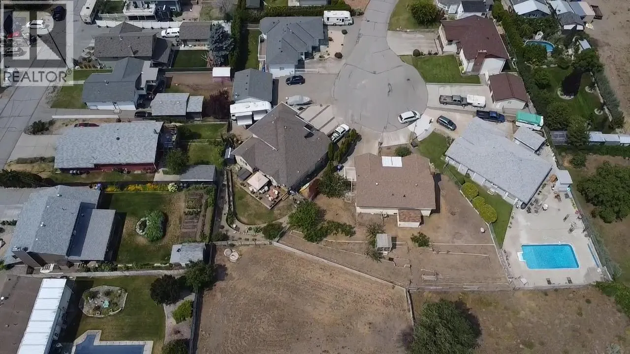 10 Spruce Court