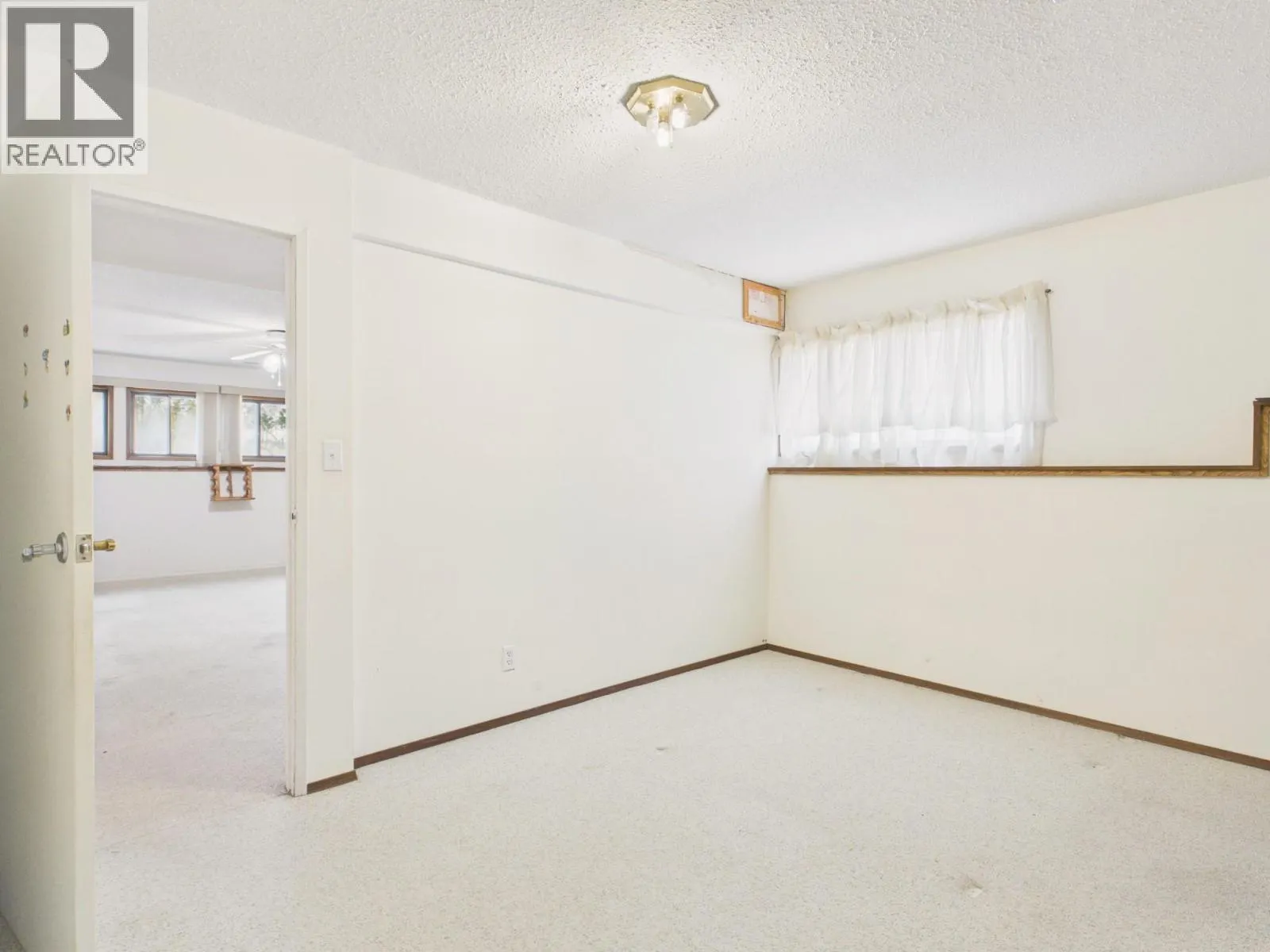 10 Spruce Court