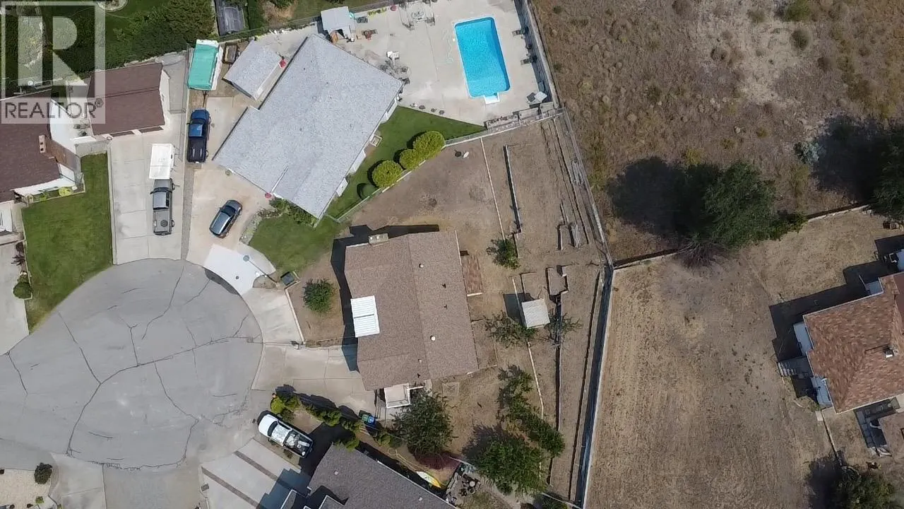 10 Spruce Court
