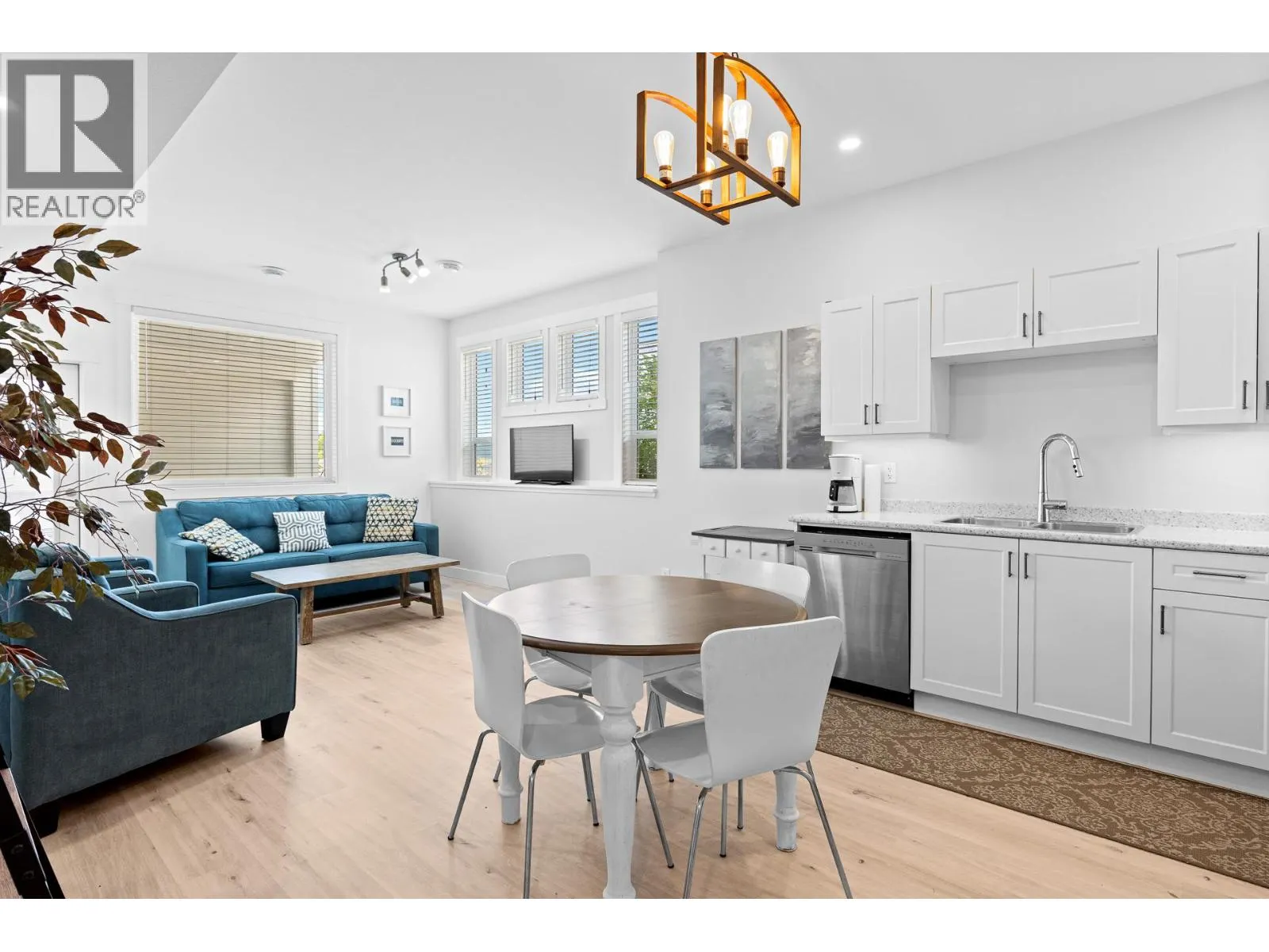 647 Mt Ida Drive