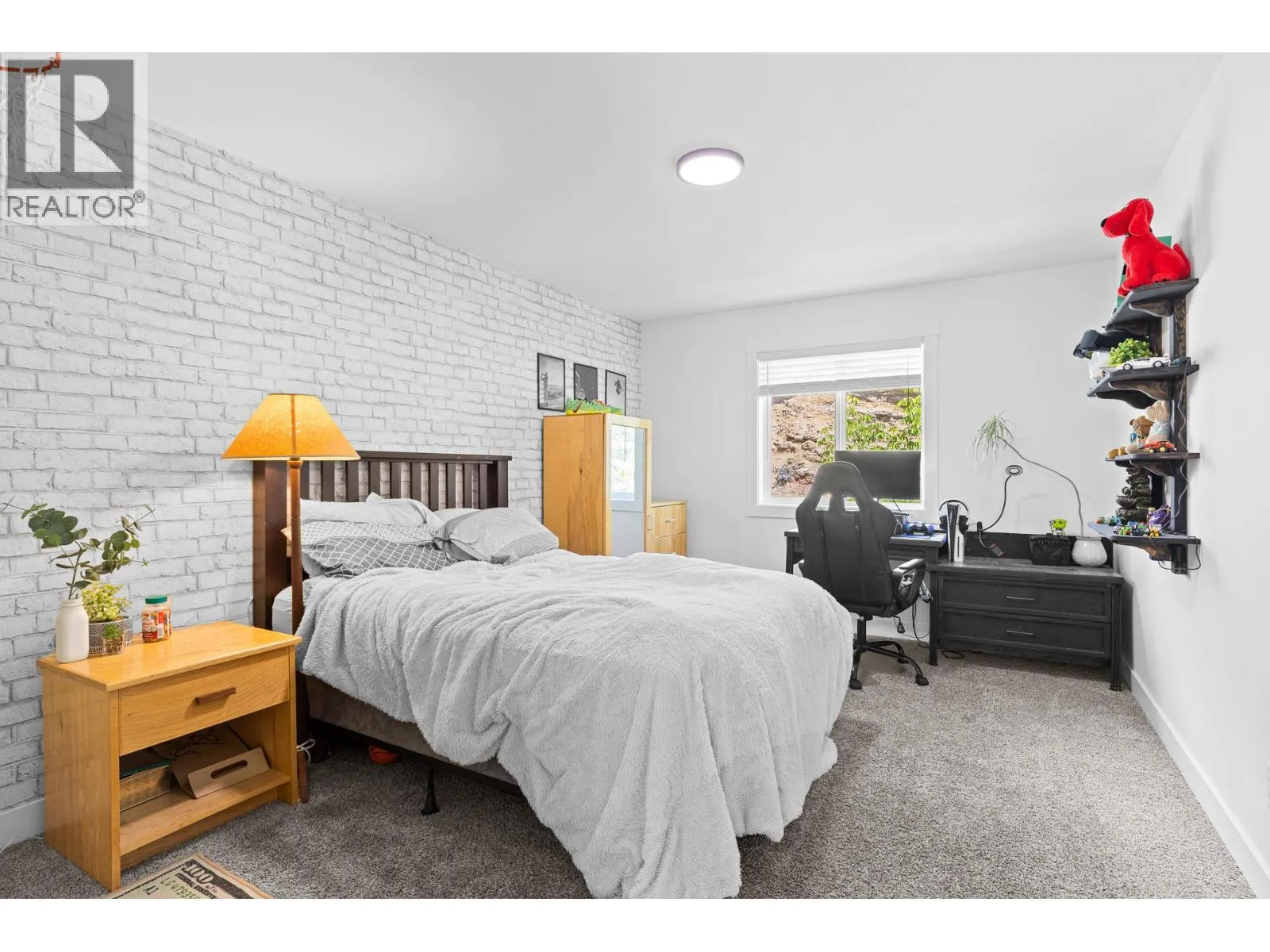 647 Mt Ida Drive