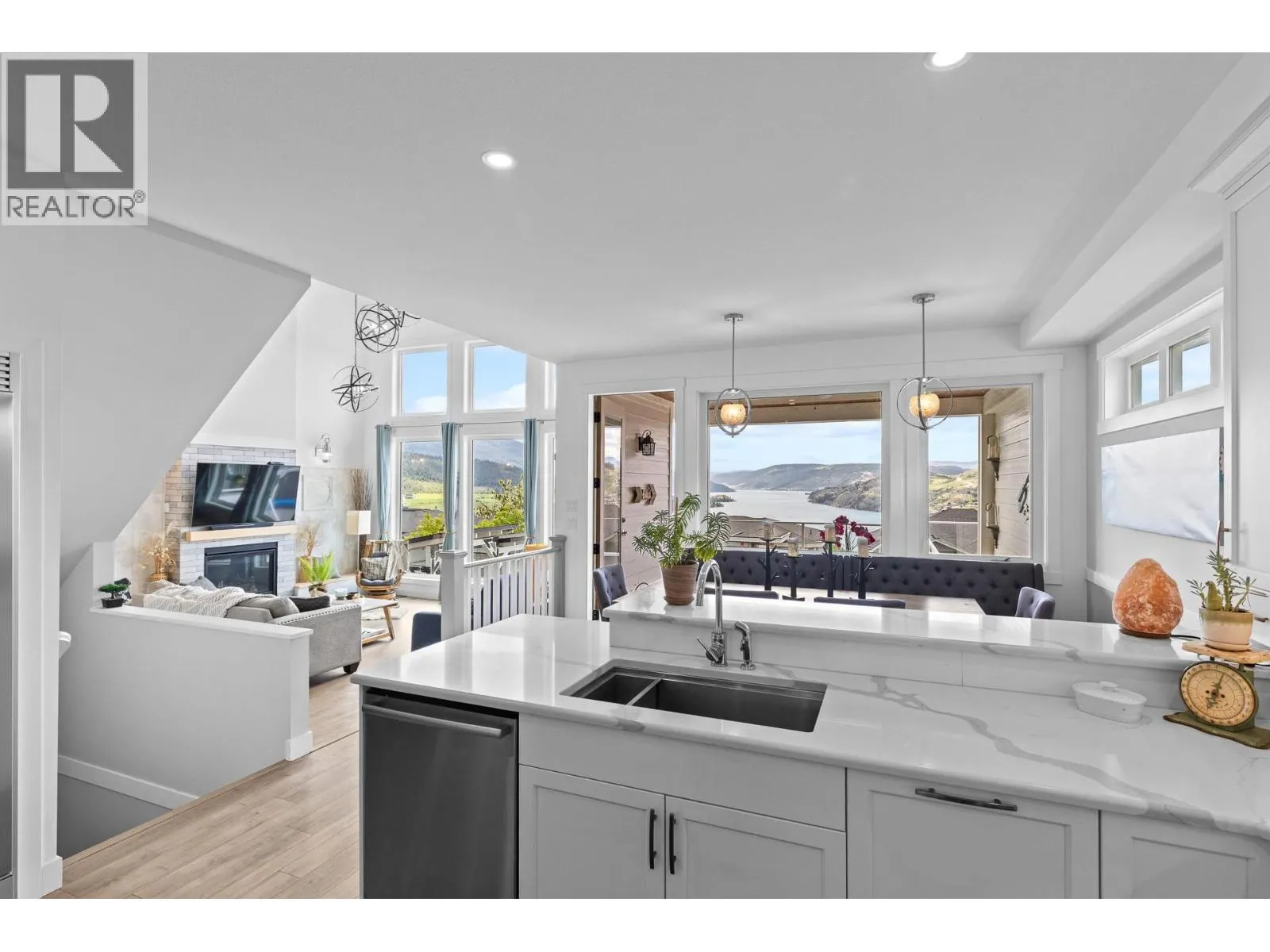 647 Mt Ida Drive