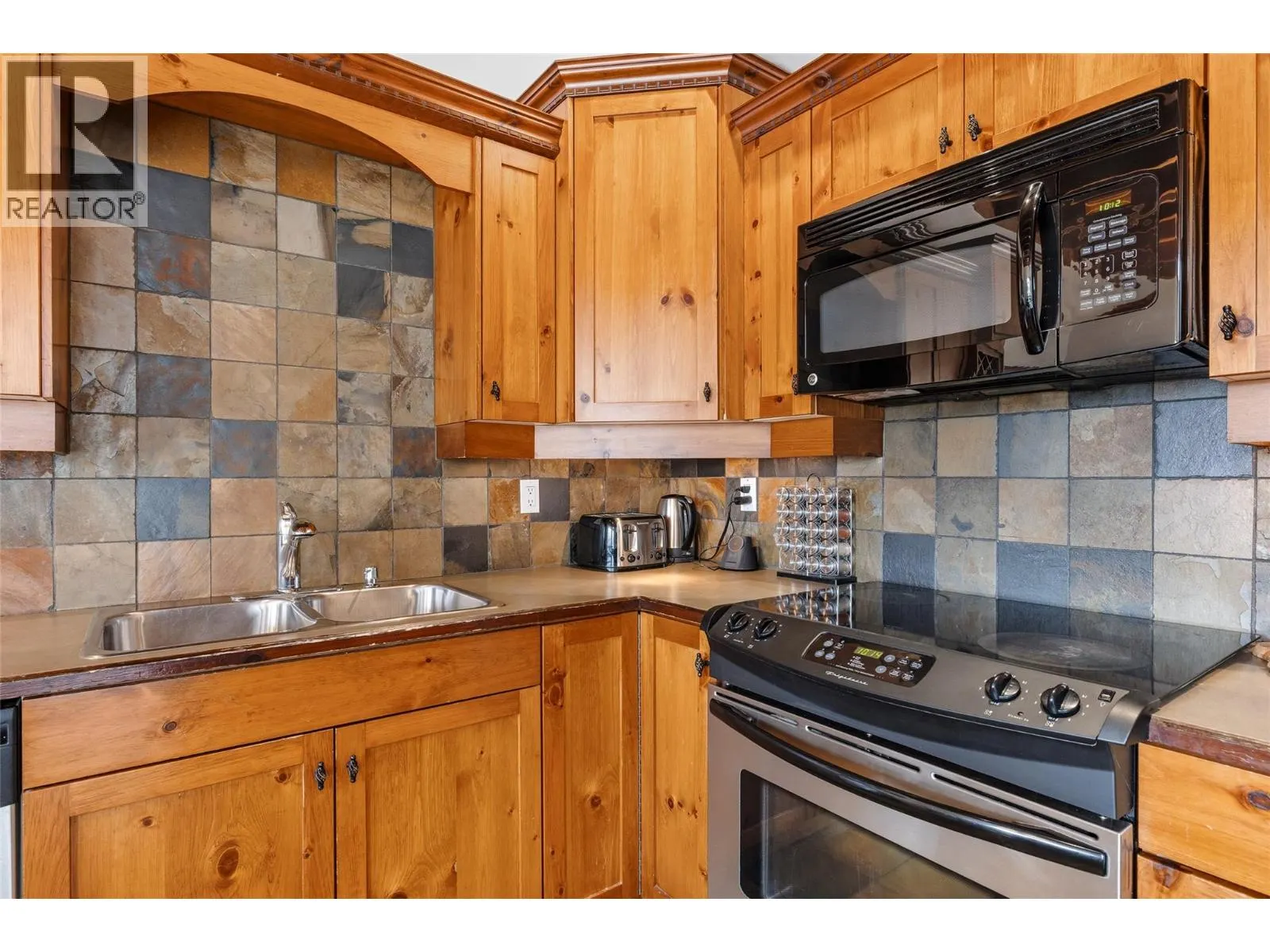 5940 Snow Pines Way Unit# 8