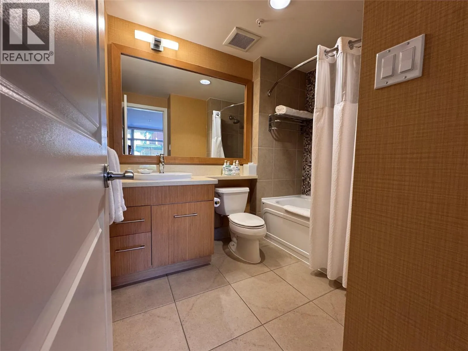 15 Park Place Unit# 113