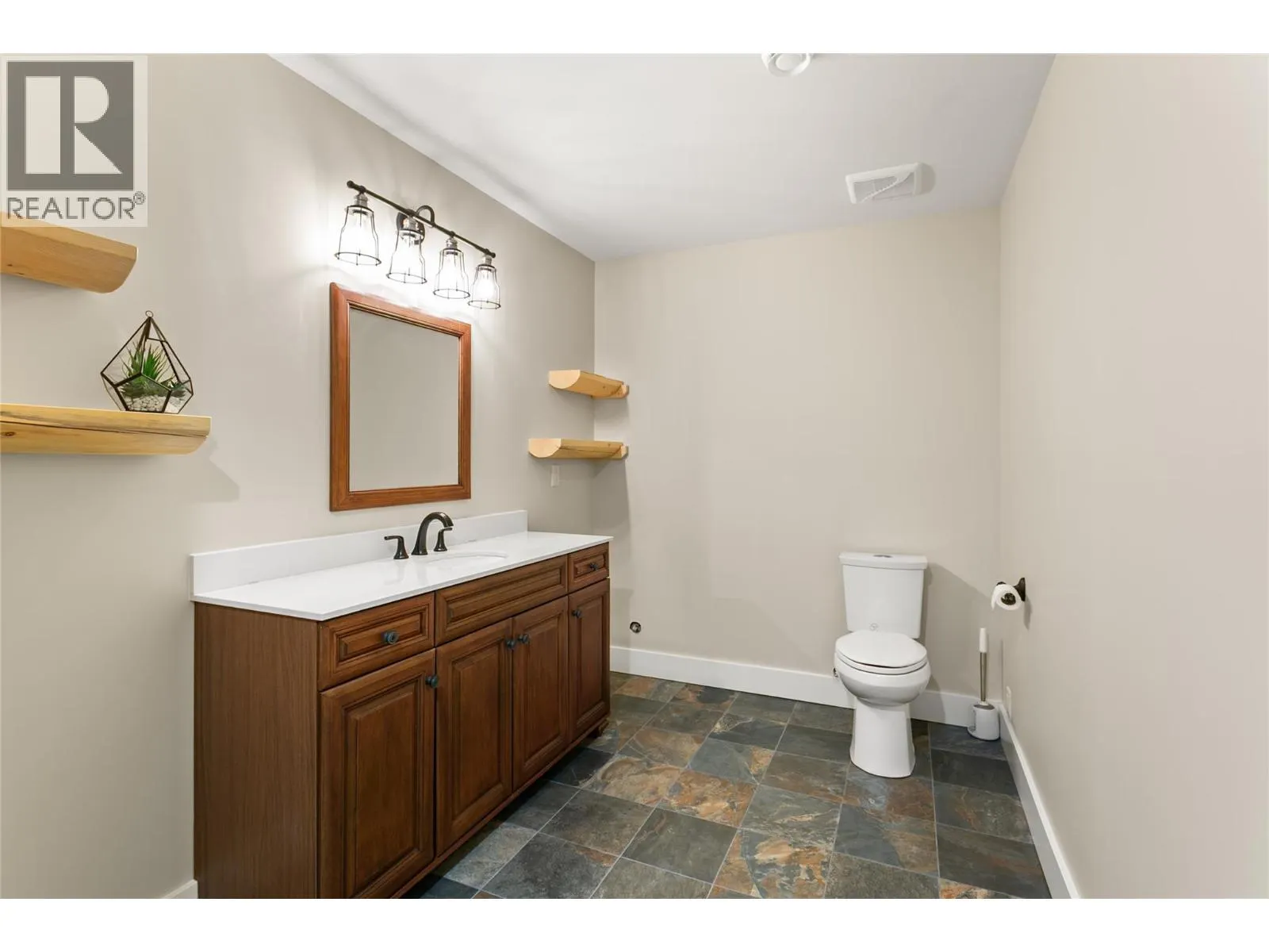 3298 Shiraz Court