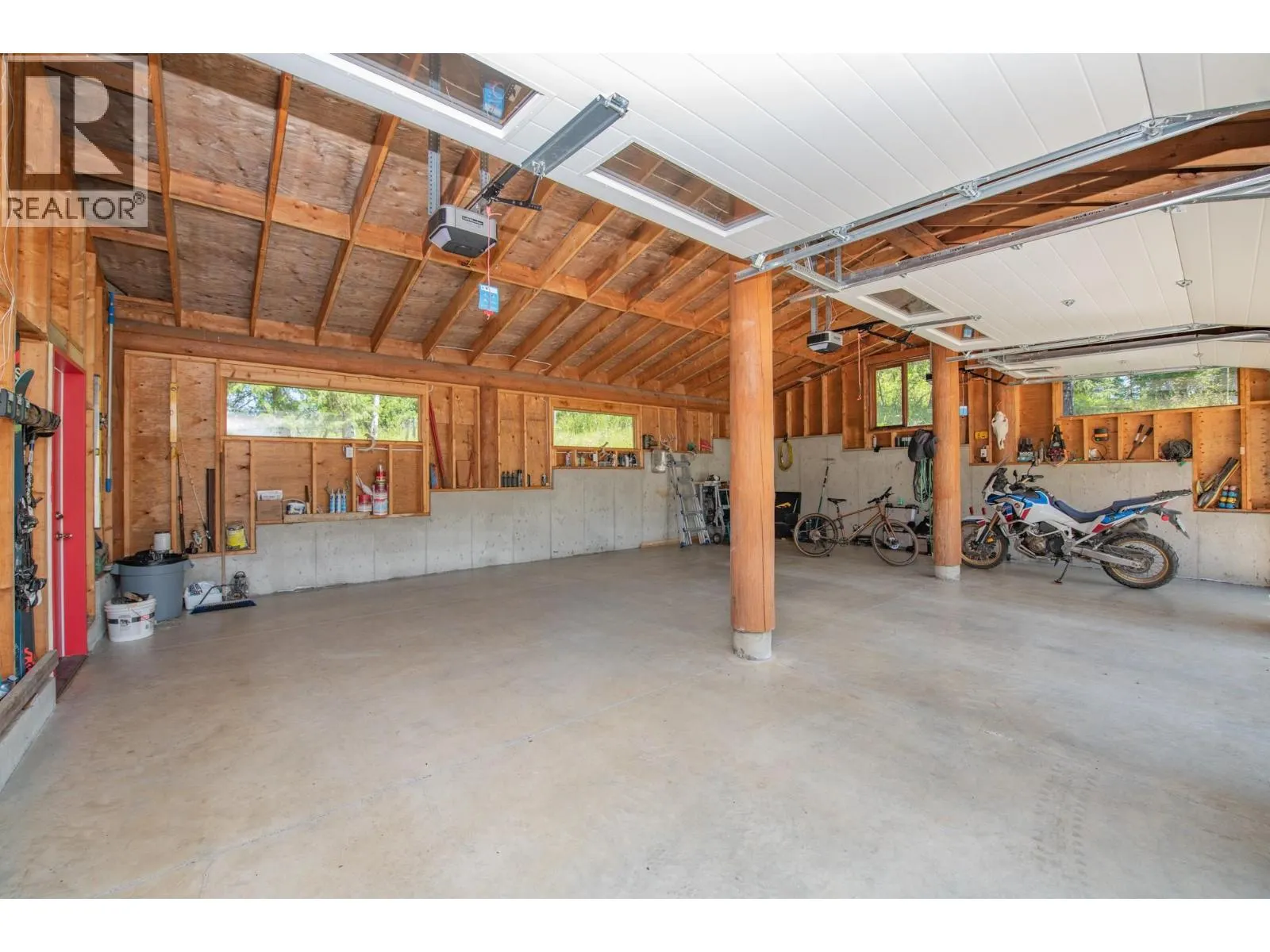 592 Bear Valley Road