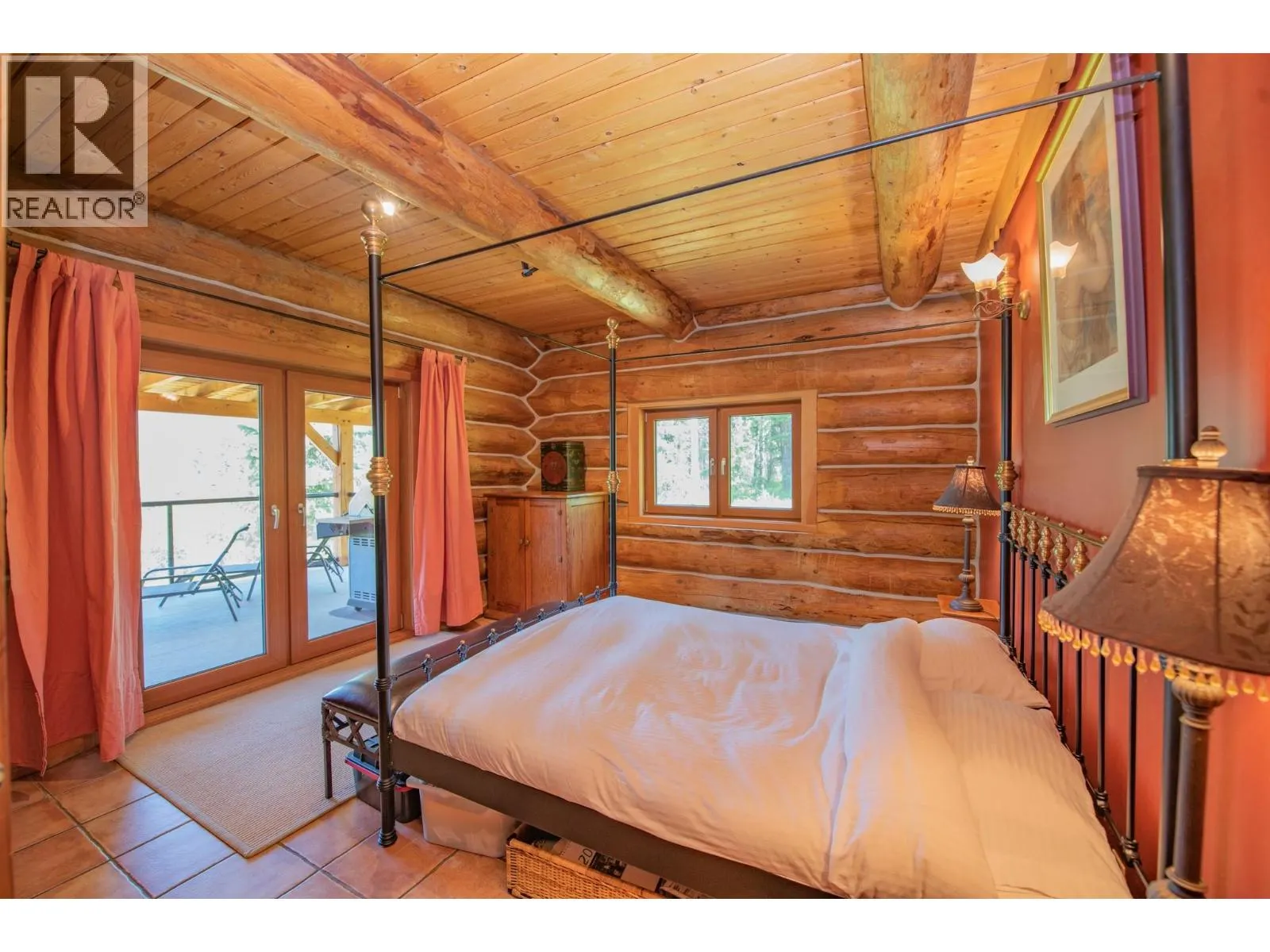592 Bear Valley Road