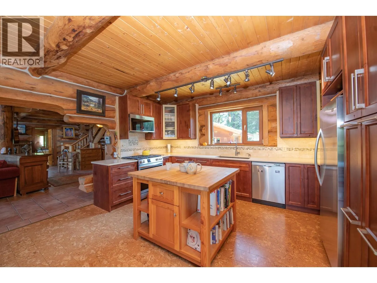 592 Bear Valley Road