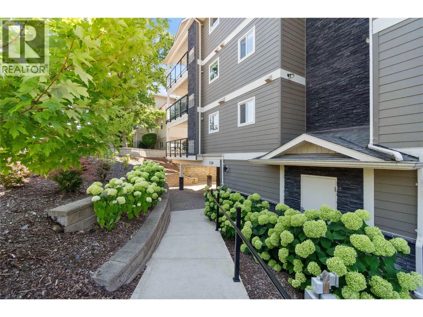 330 4 Avenue SE Unit# 202