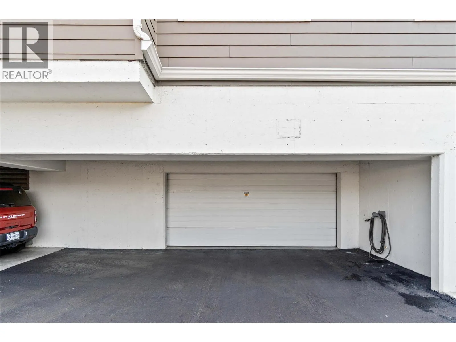 330 4 Avenue SE Unit# 202