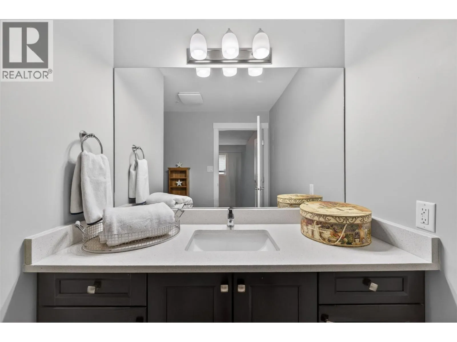 330 4 Avenue SE Unit# 202