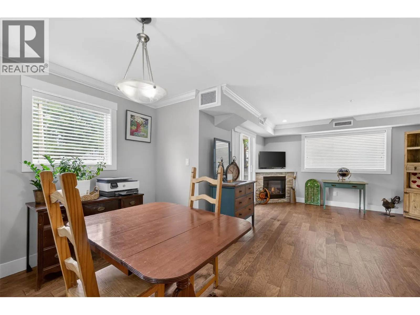 330 4 Avenue SE Unit# 202