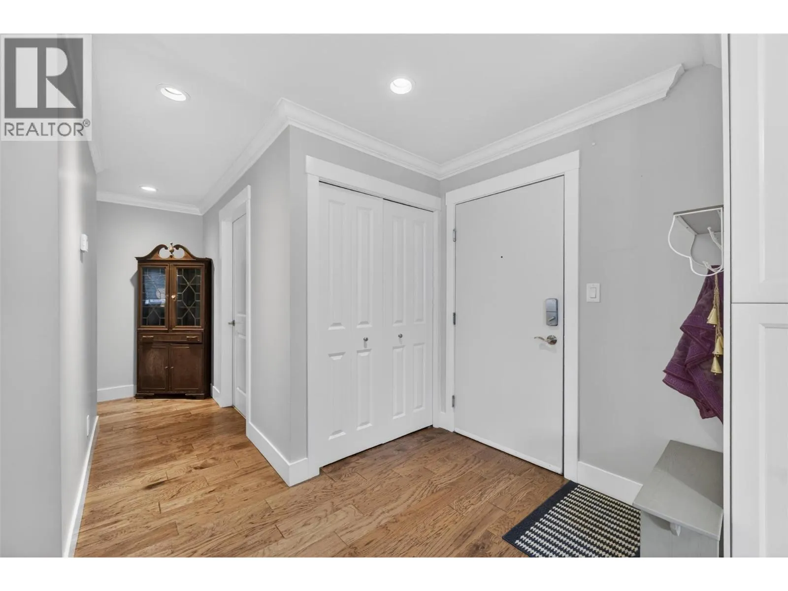 330 4 Avenue SE Unit# 202