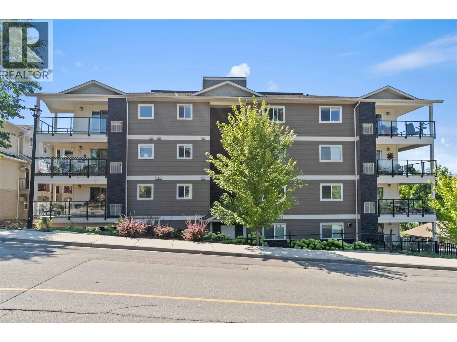 330 4 Avenue SE Unit# 202