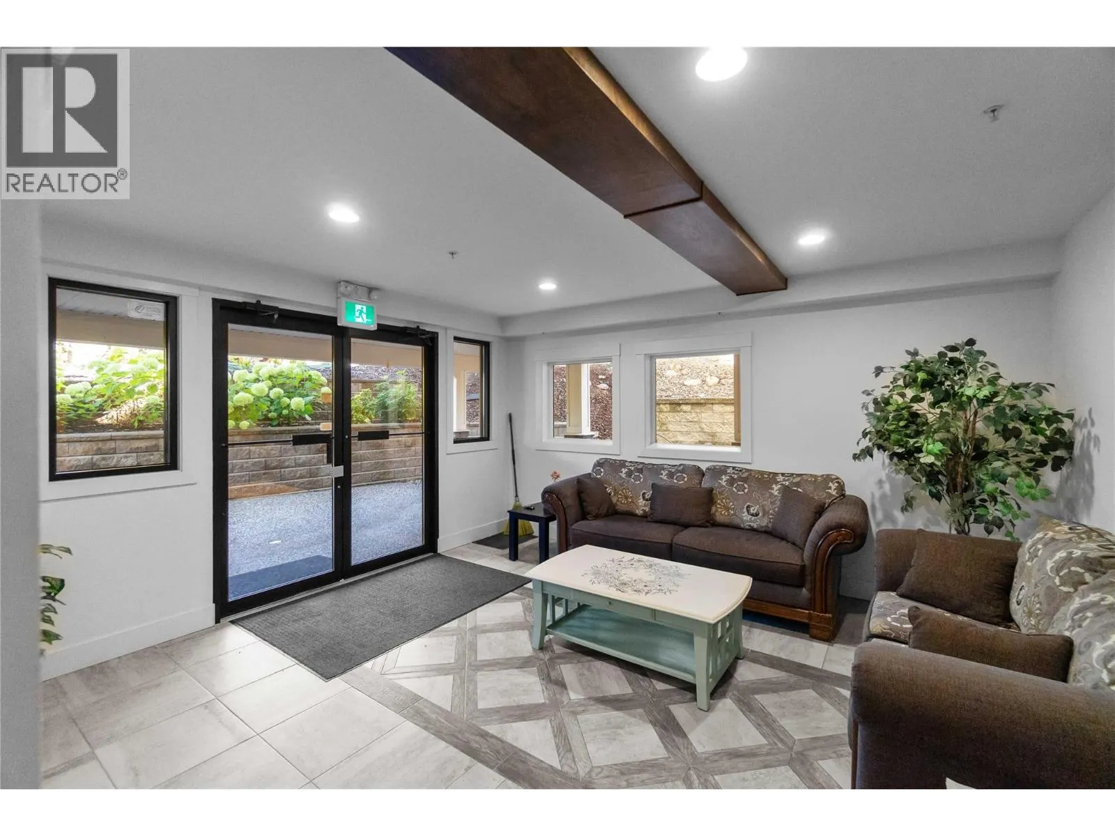 330 4 Avenue SE Unit# 202