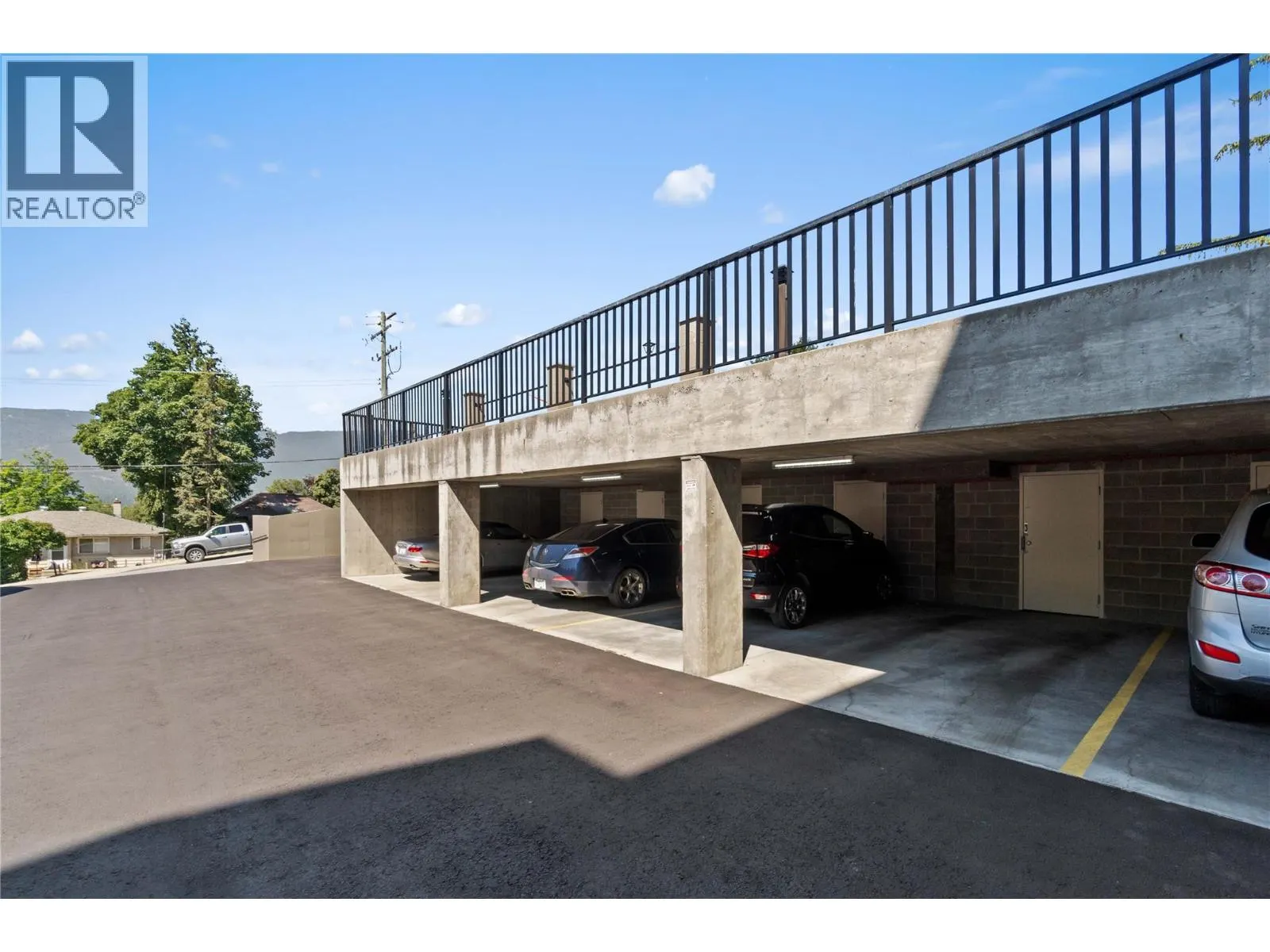 330 4 Avenue SE Unit# 202