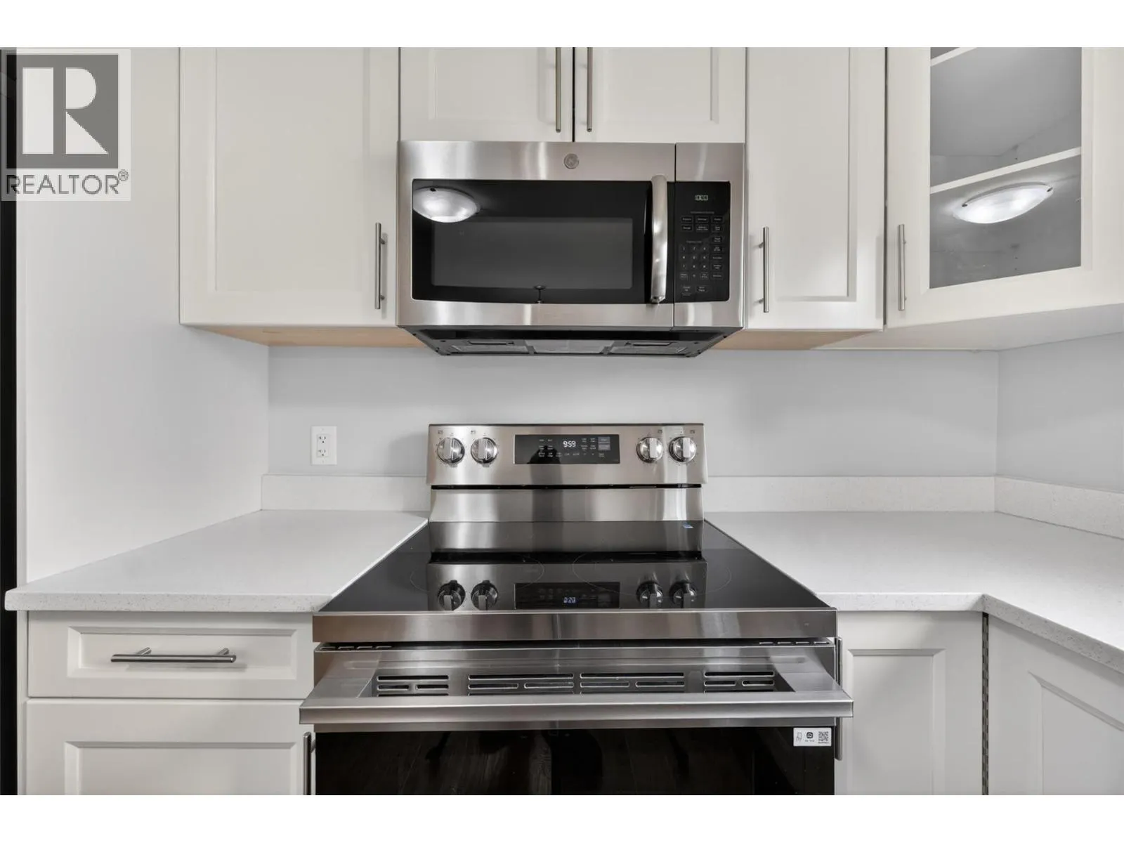 330 4 Avenue SE Unit# 202