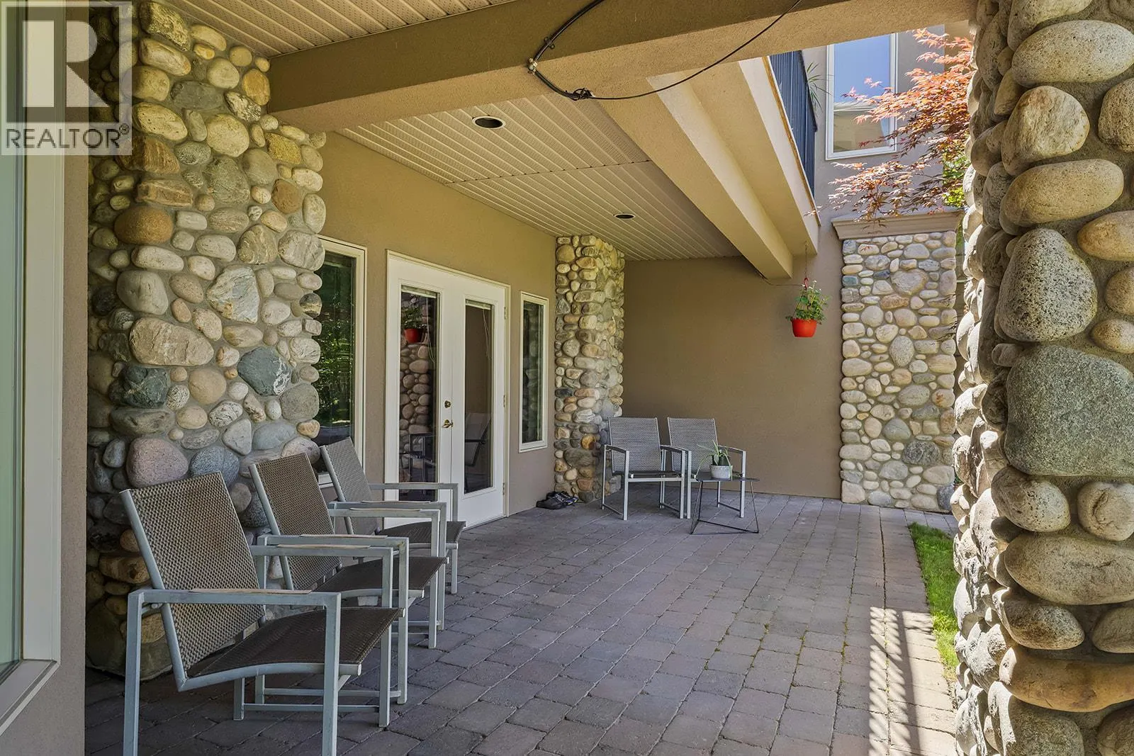 324 Phoebe Court