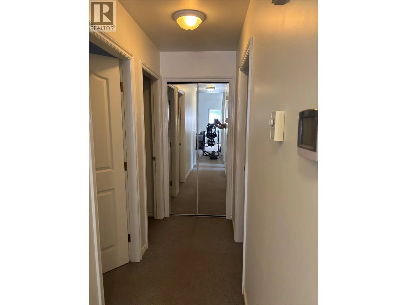 673 Hollywood Road N