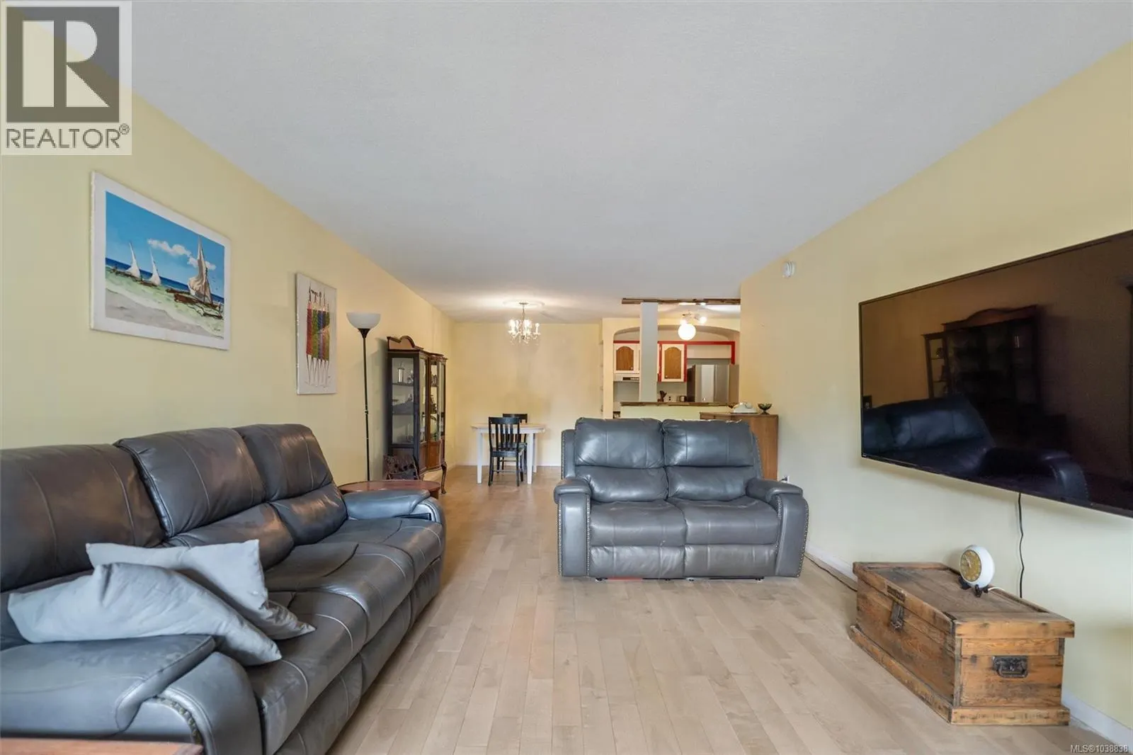 205 2040 White Birch Rd