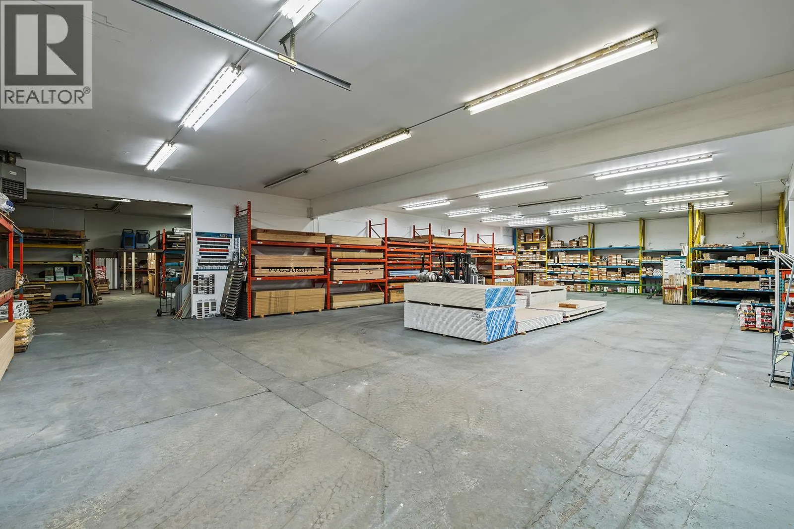 1304, 1320, 1334 Industrial Road