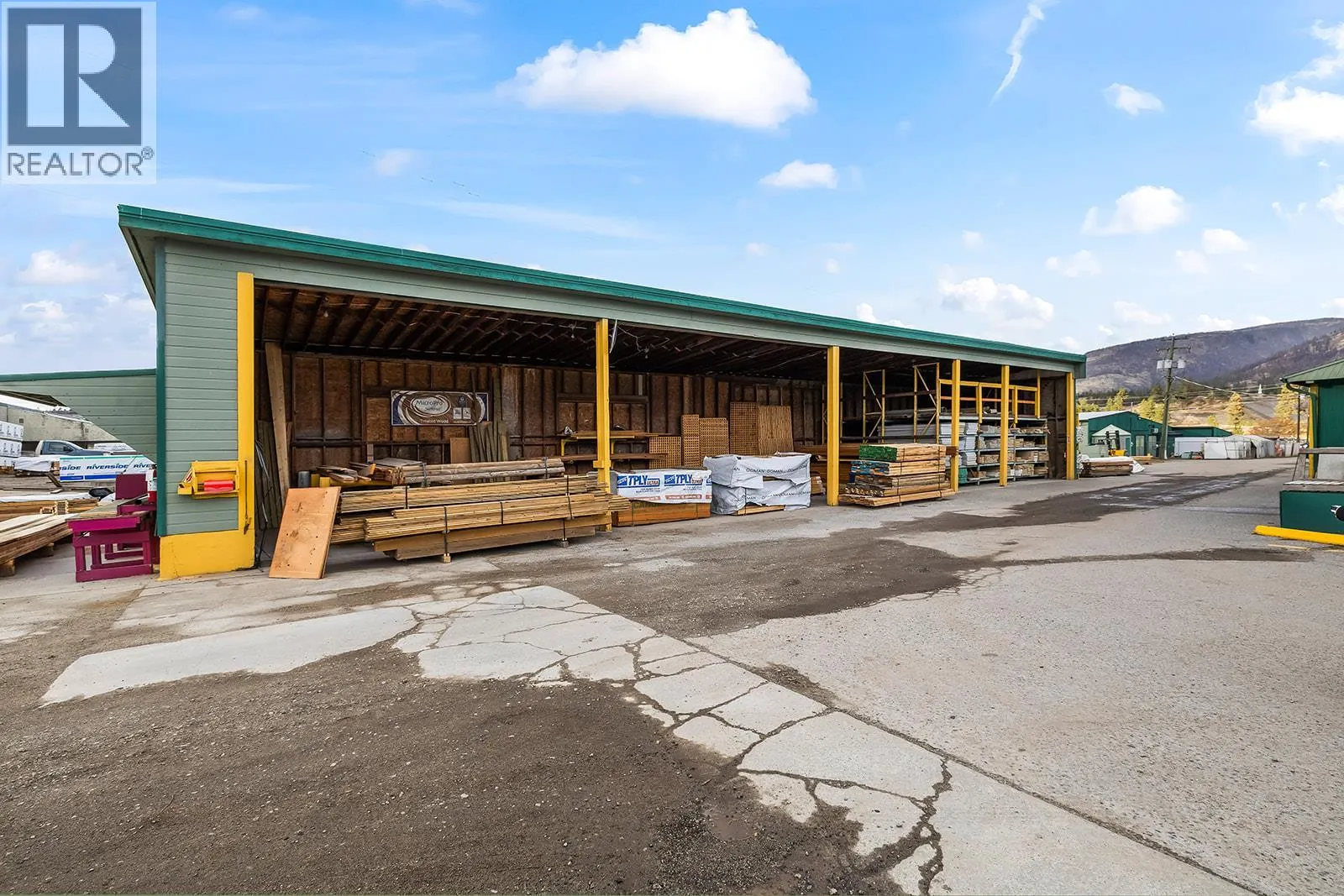 1304, 1320, 1334 Industrial Road