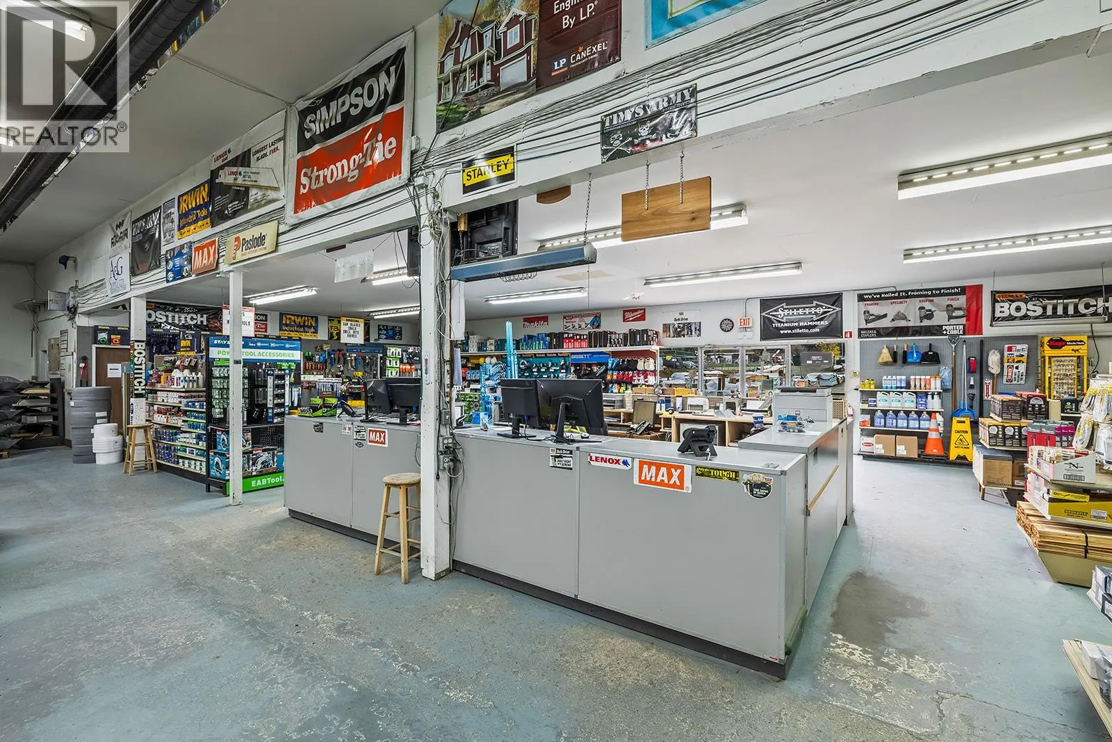 1304, 1320, 1334 Industrial Road