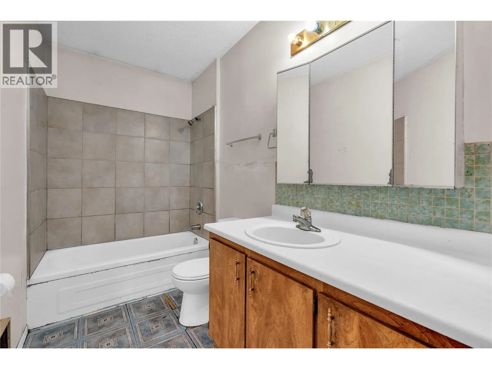 176 Jacobson Rd