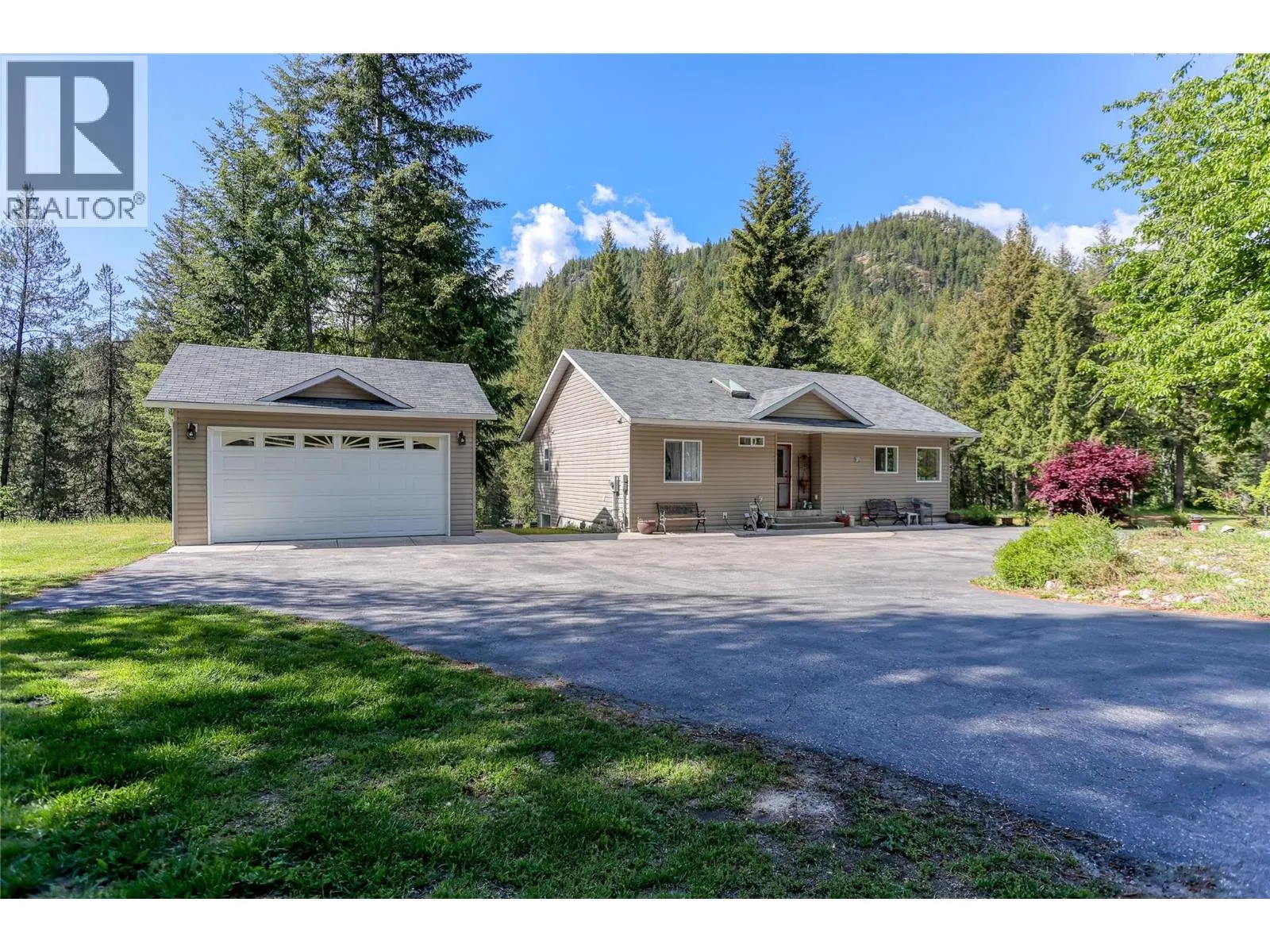 2693 Osachoff Road