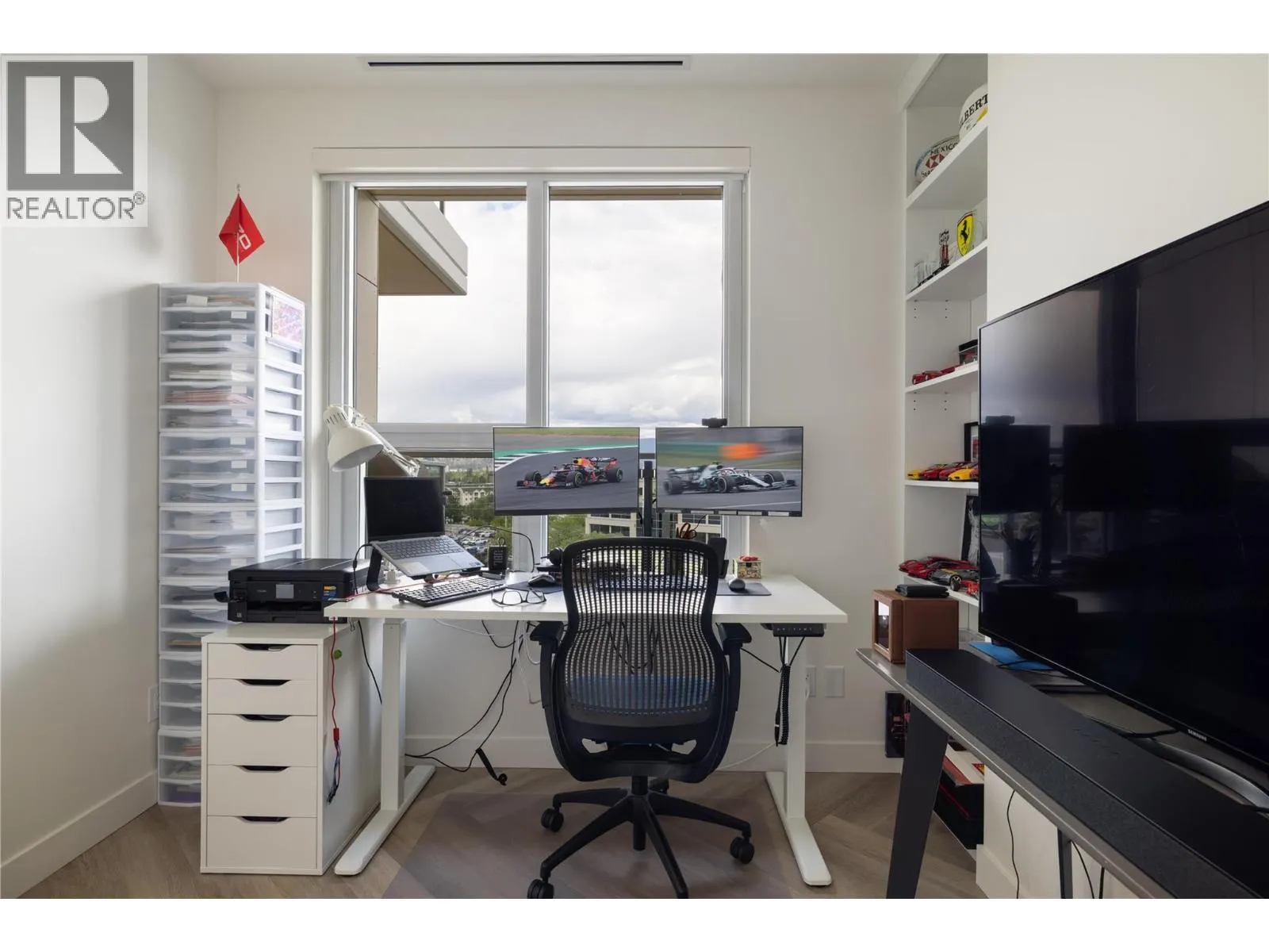 3340 Lakeshore Road Unit# 709