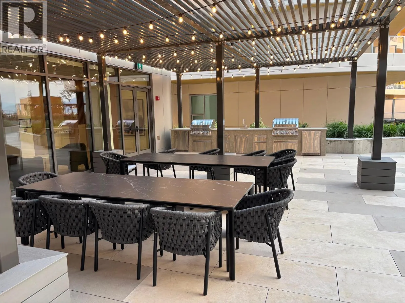 3340 Lakeshore Road Unit# 709