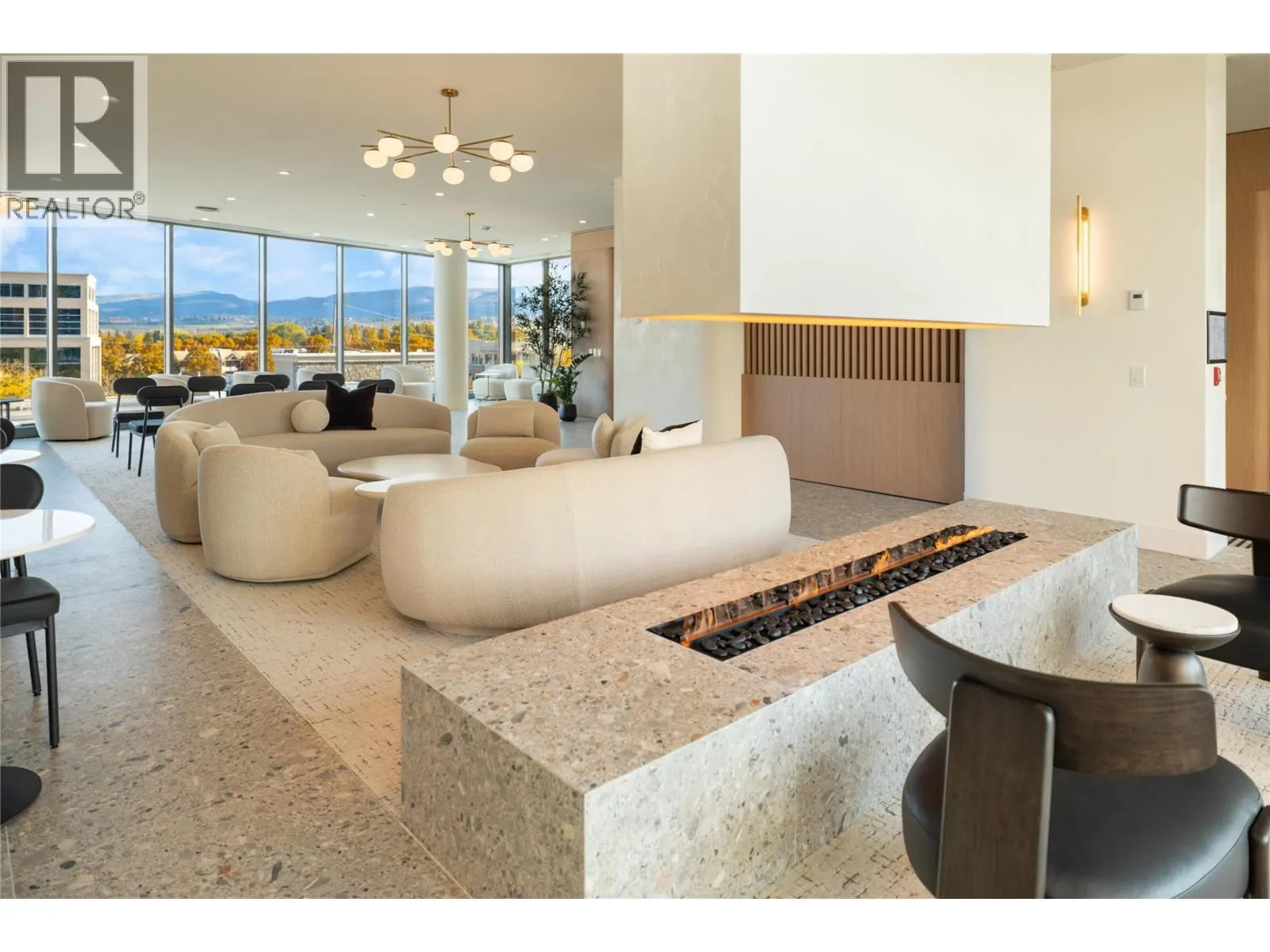 3340 Lakeshore Road Unit# 709