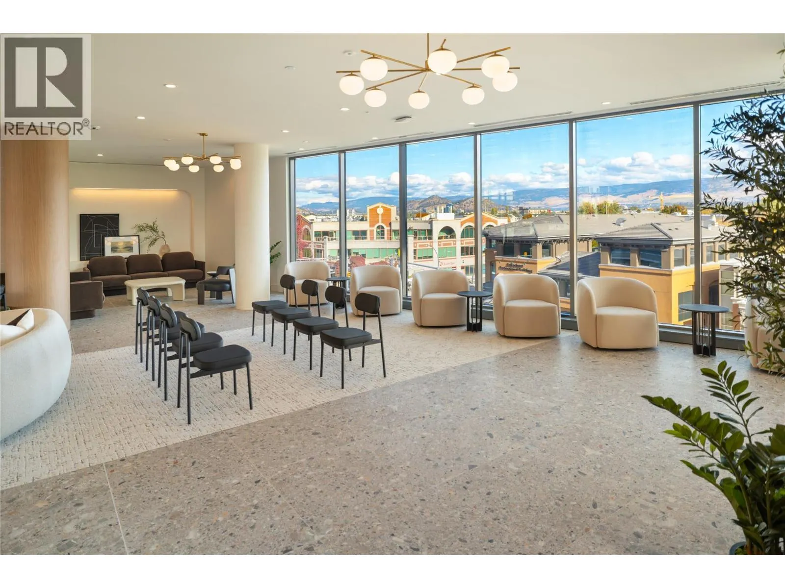 3340 Lakeshore Road Unit# 709