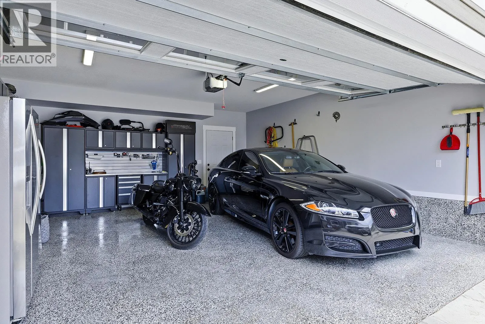 4618 Ponderosa Drive