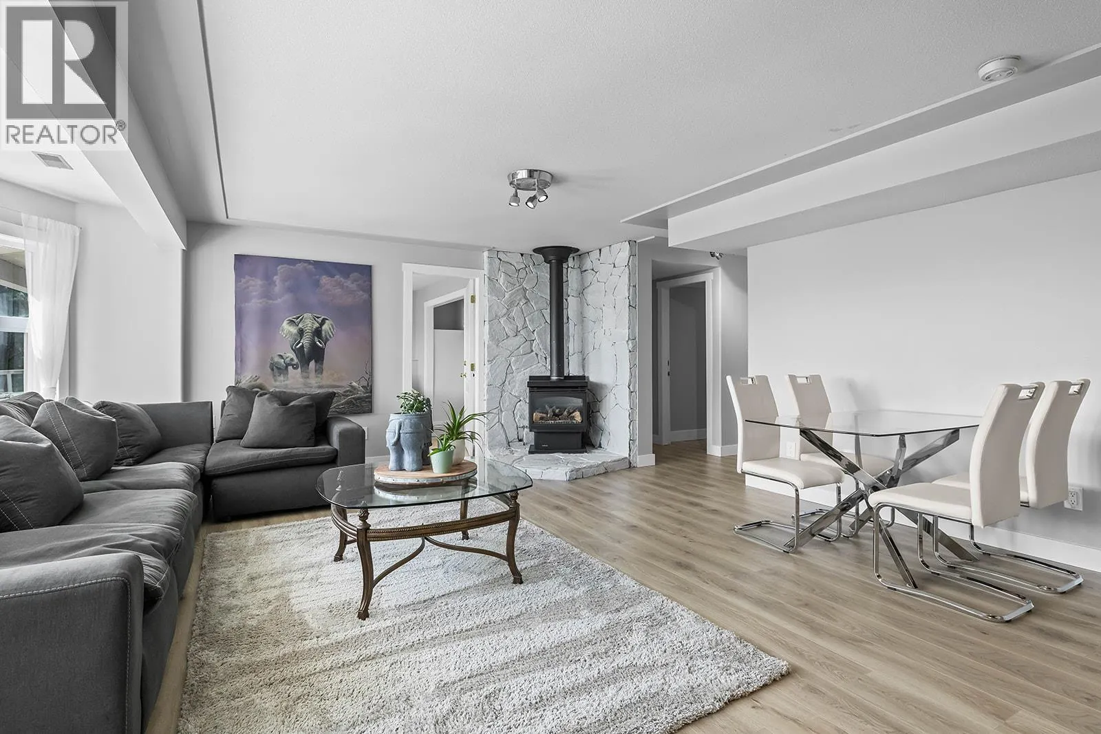 4618 Ponderosa Drive