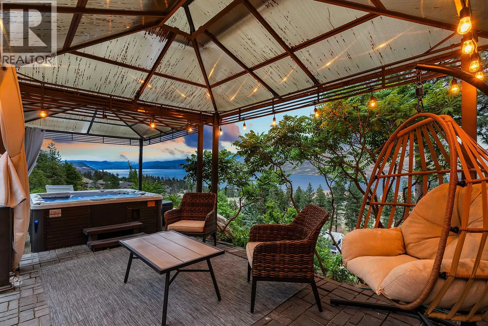 4618 Ponderosa Drive