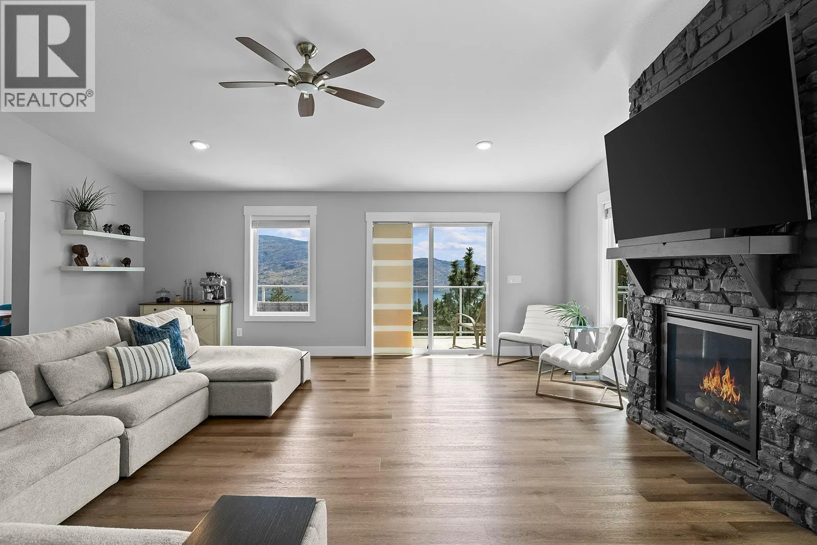 4618 Ponderosa Drive