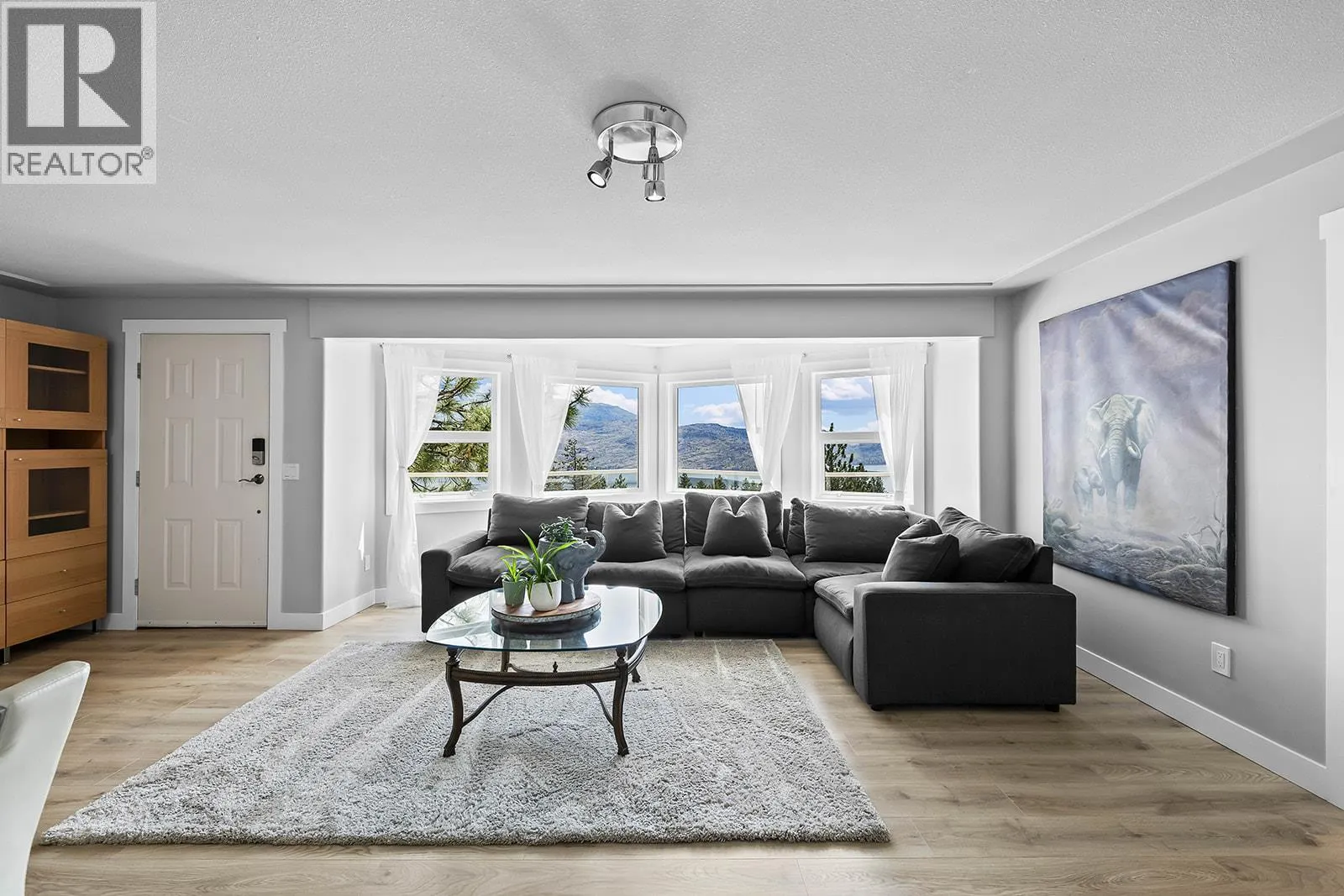 4618 Ponderosa Drive