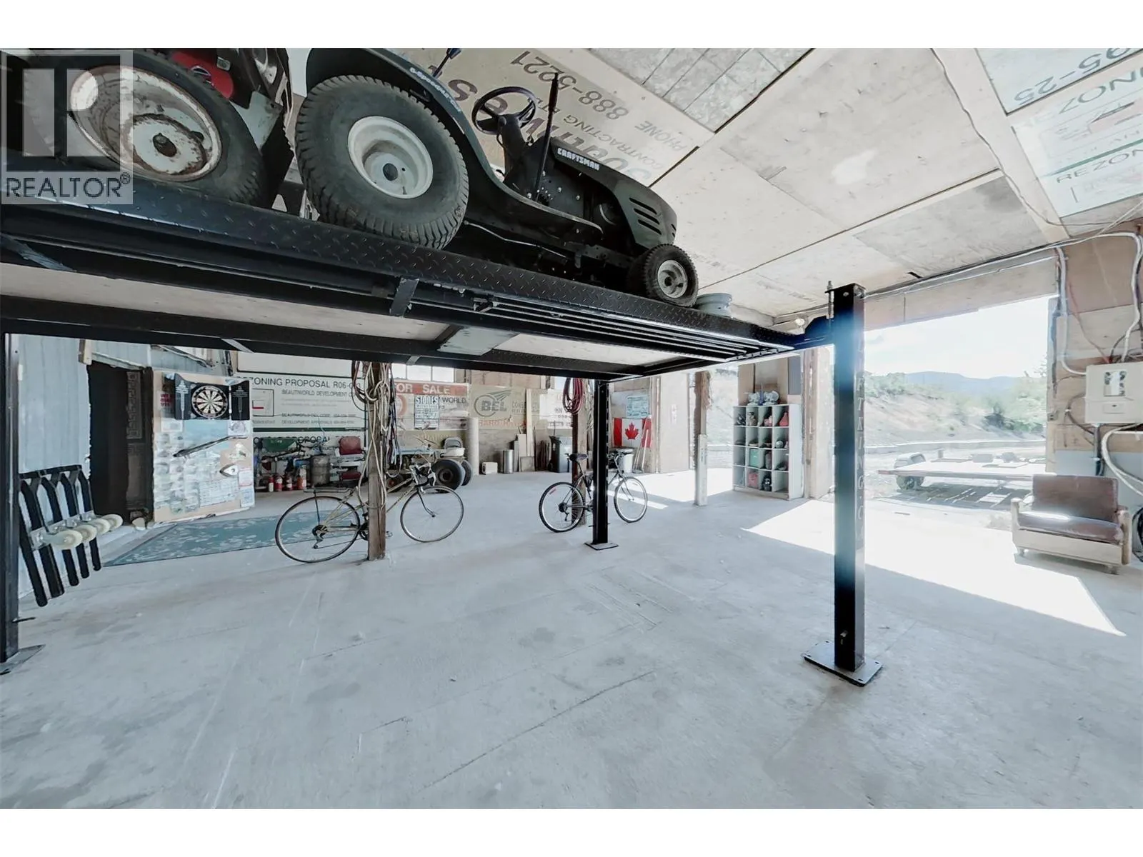 204 Greasewood Avenue