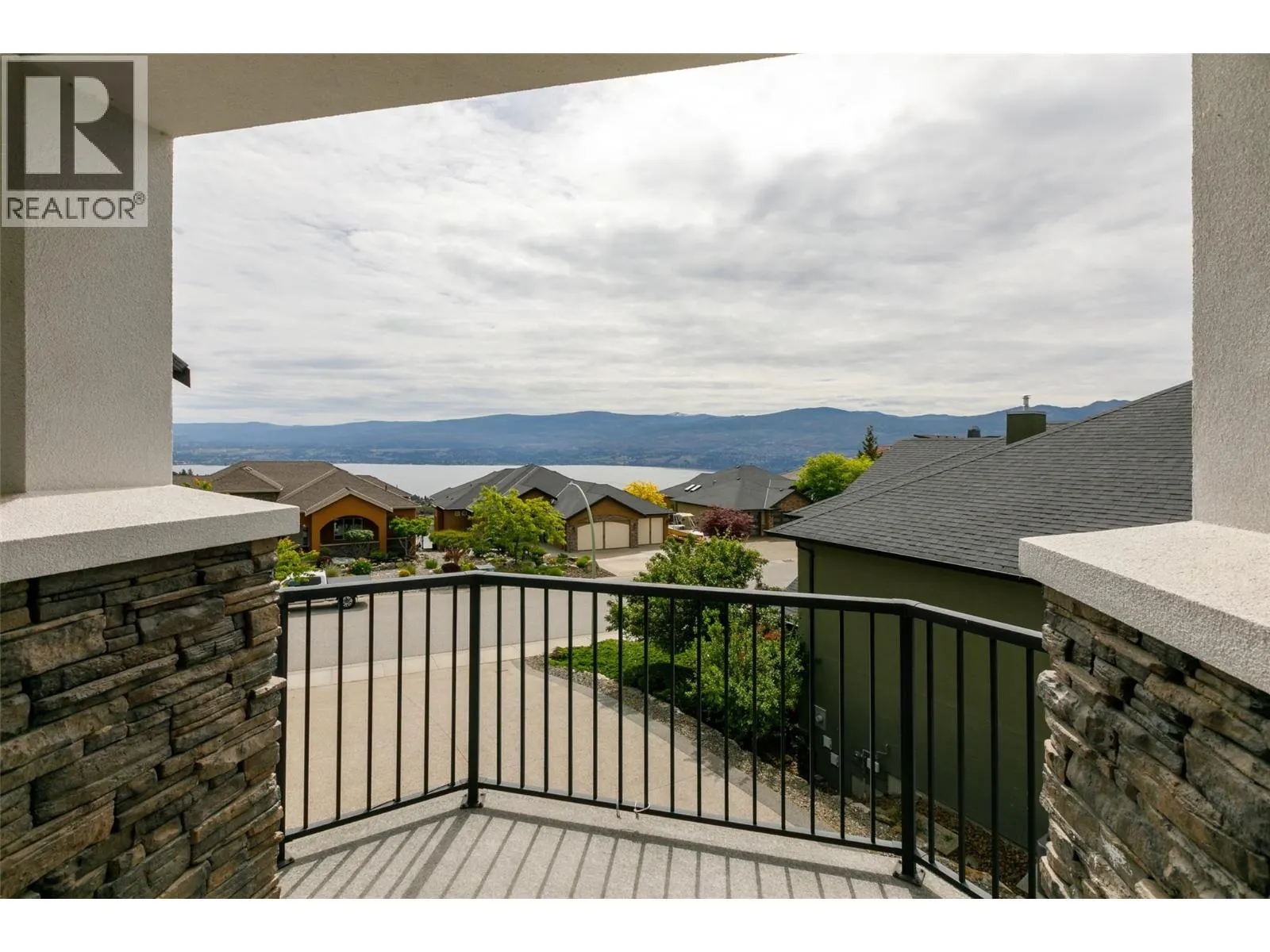 3192 Vineyard View Drive