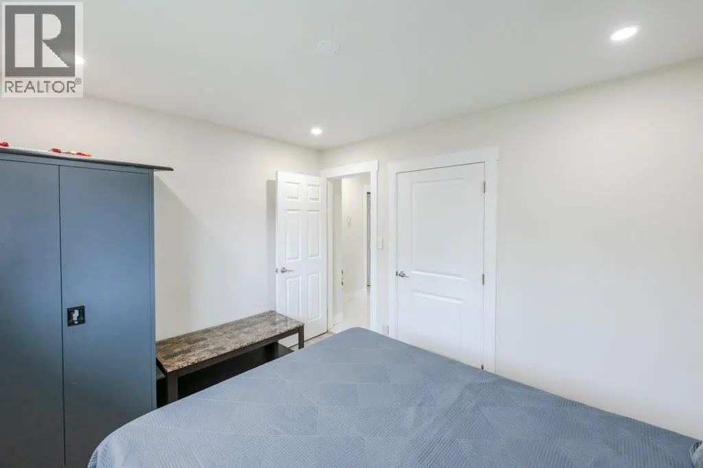 260 WILLOWS Place