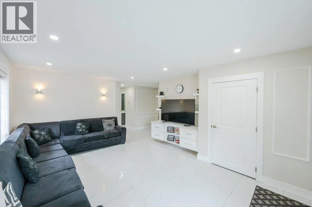 260 WILLOWS Place