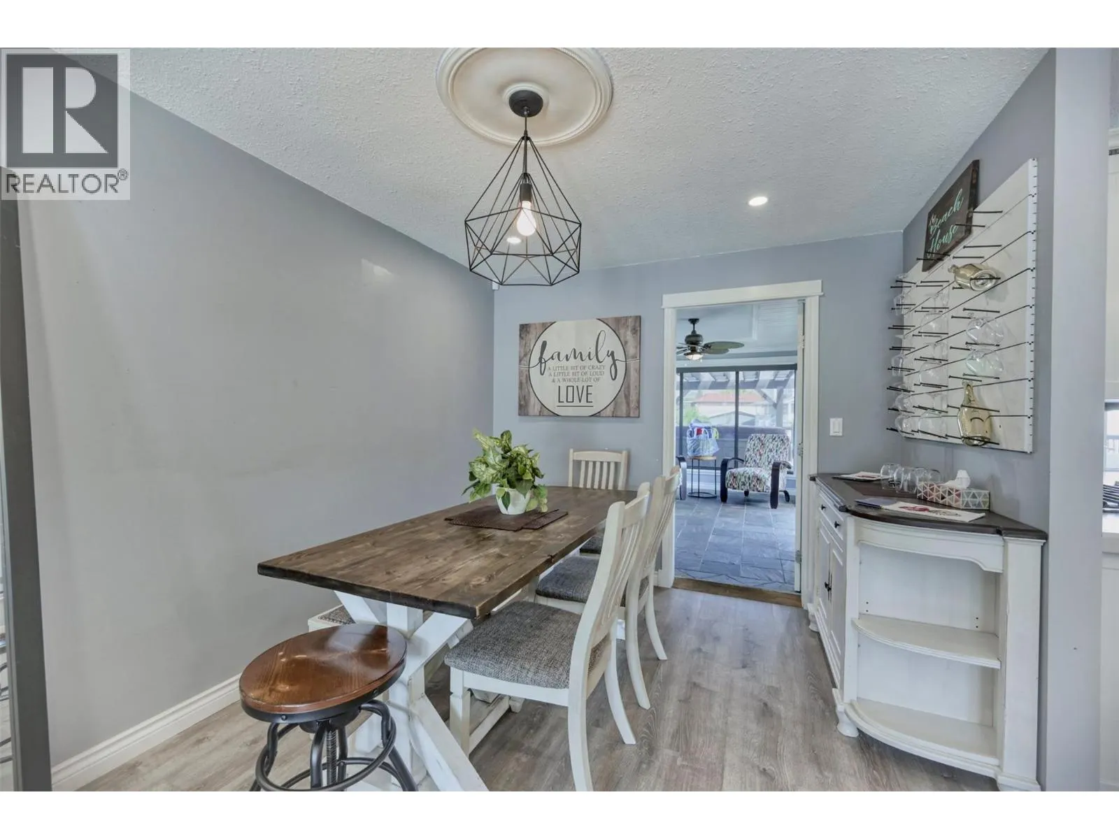 52 HARBOUR KEY Drive