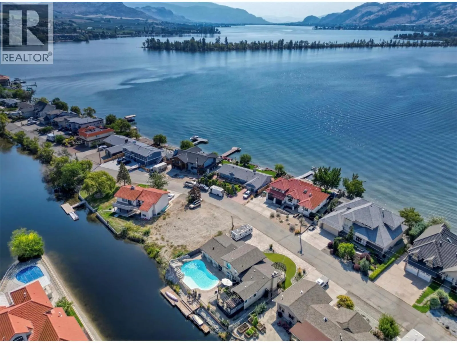 52 HARBOUR KEY Drive