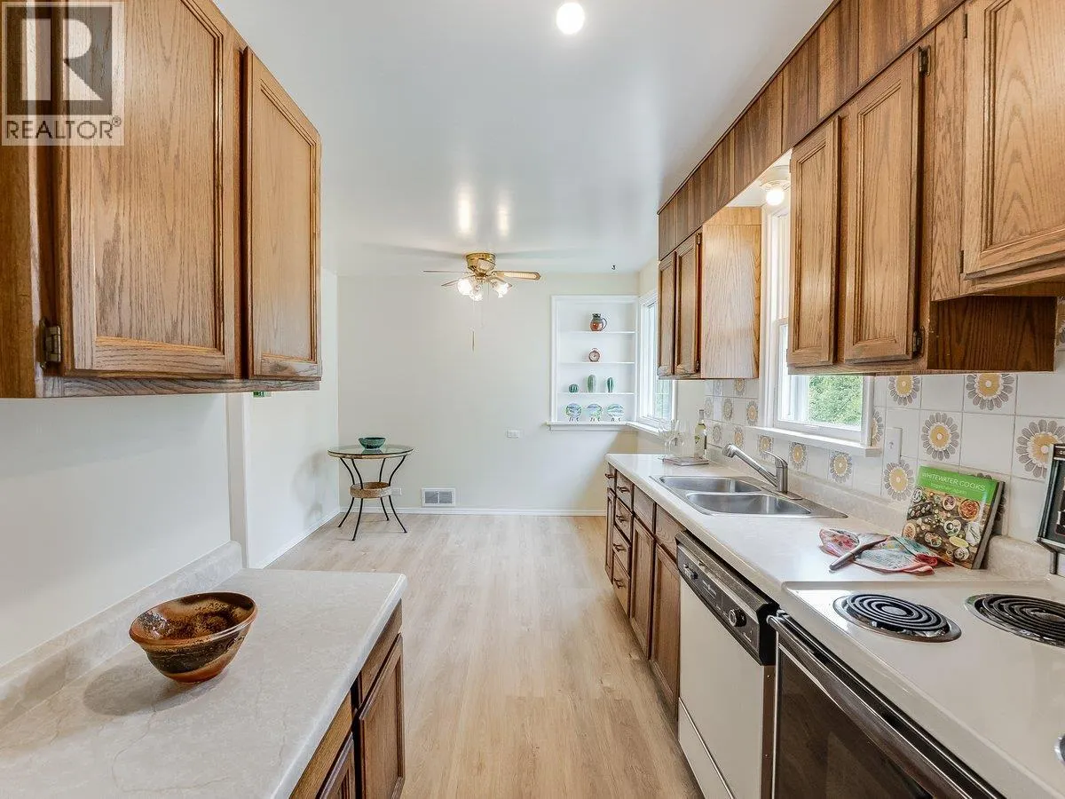 720 Third Street